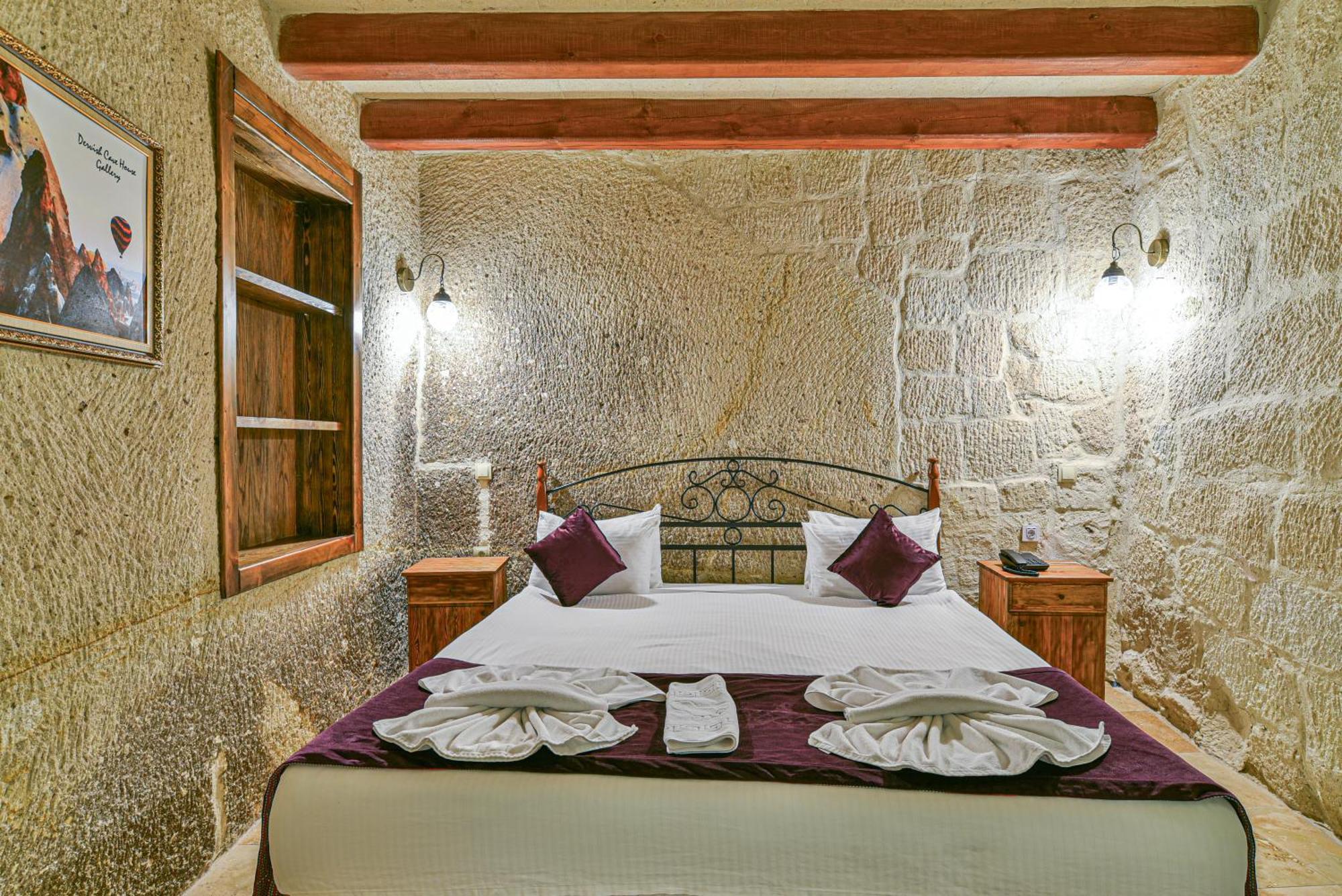 Elegance Cave & Restaurant 2*